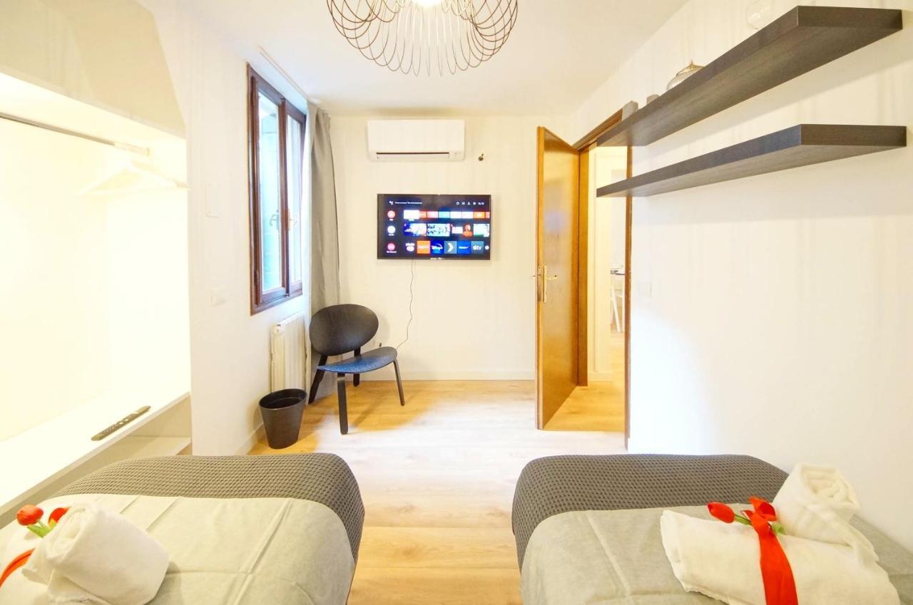 Apartament Calle Dei Fabbri Marble Wenecja